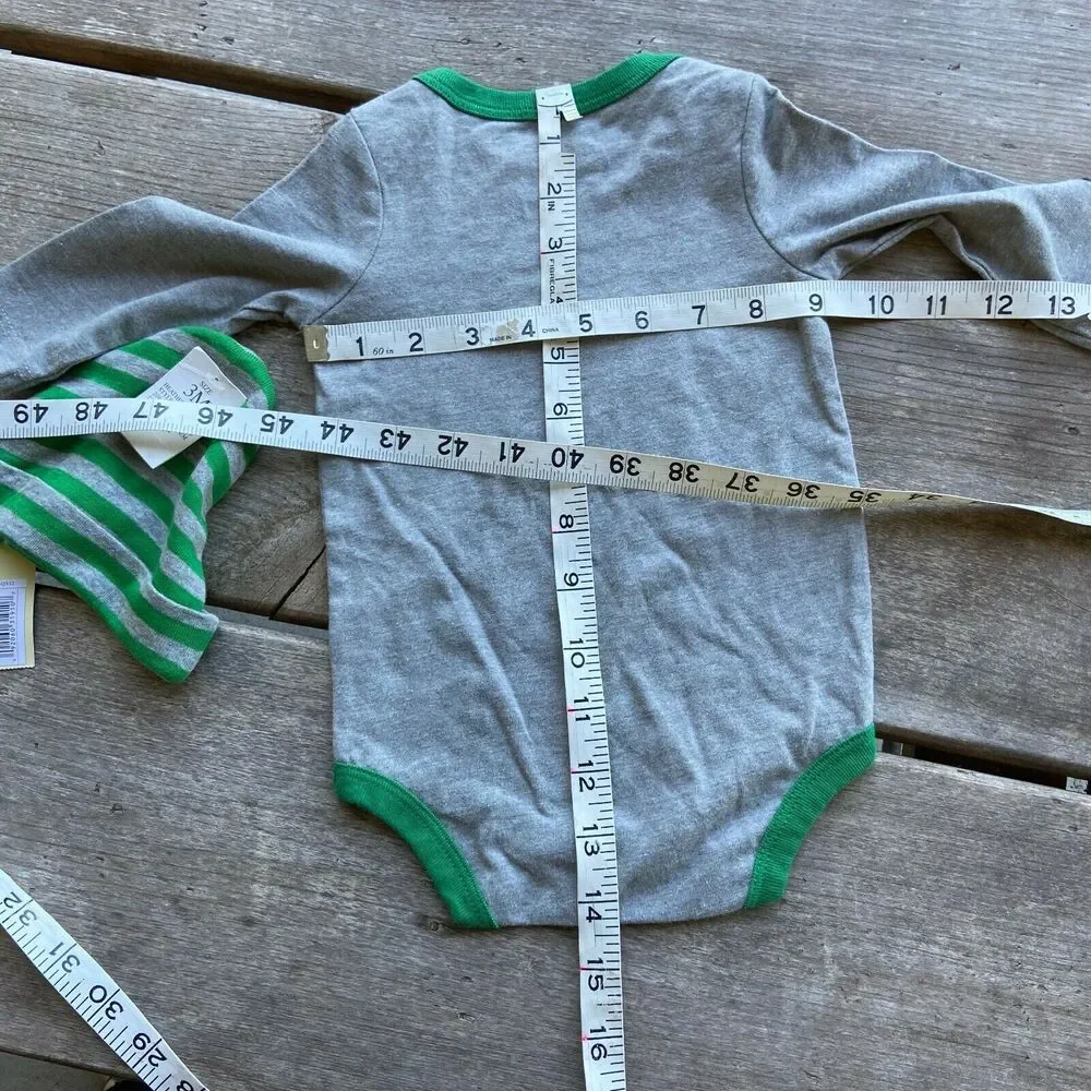 Cherokee Boys Girls Bodysuit Hat Size 3 Mo Who You Calling Elf Green Gray‎ NEW